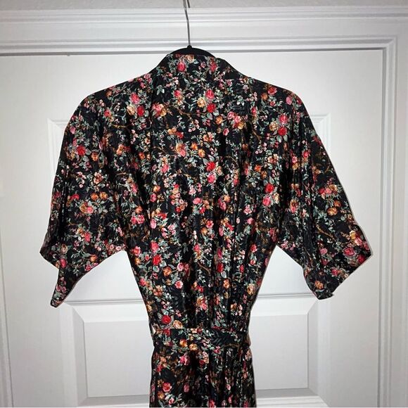 Vintage Ilese Stevens Floral Short Robe with Belt - Picture 10 of 12